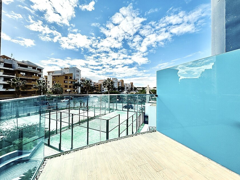 Appartement te koop in Punta Prima | 2 slaapkamers H5456278