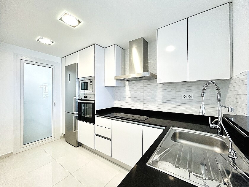 Appartement te koop in Punta Prima | 2 slaapkamers H5456278