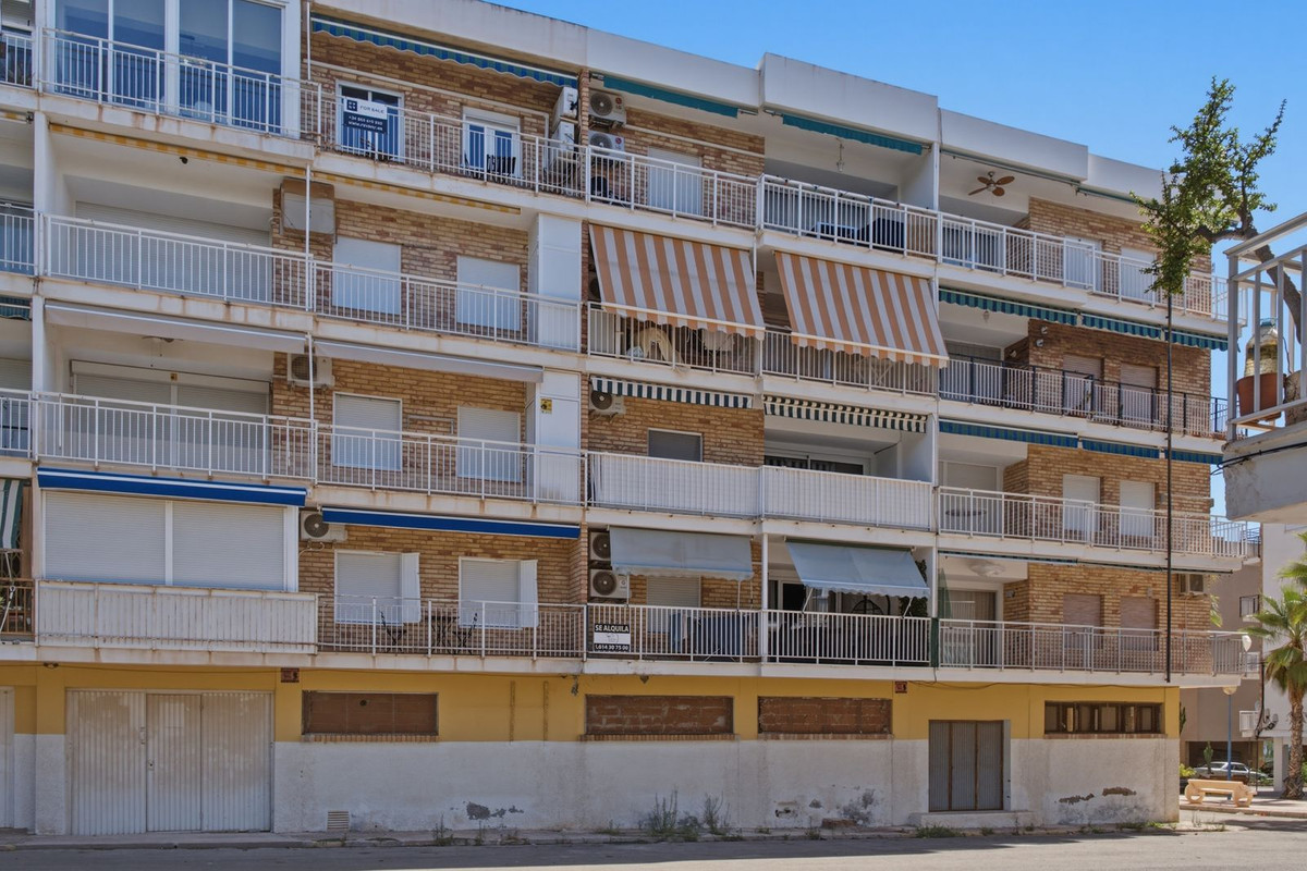 Huis te koop in Punta Prima | 3 slaapkamers H5488222