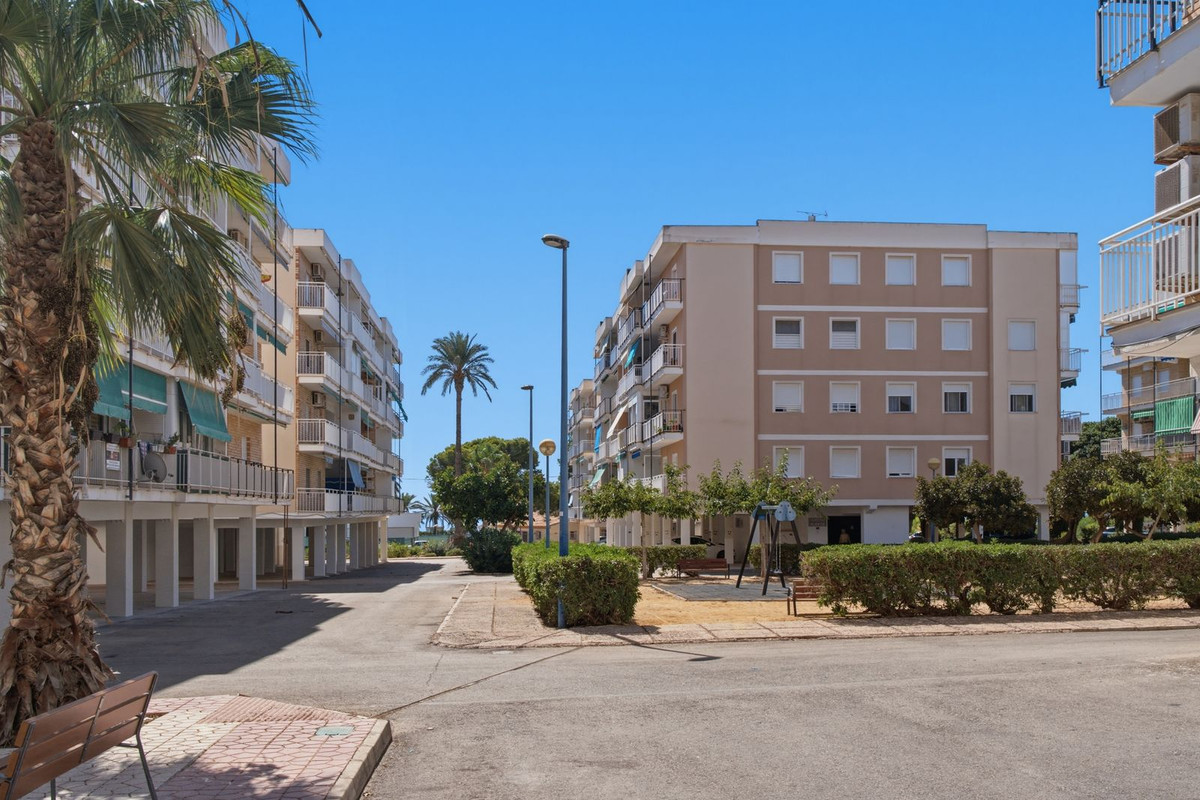 Huis te koop in Punta Prima | 3 slaapkamers H5488222