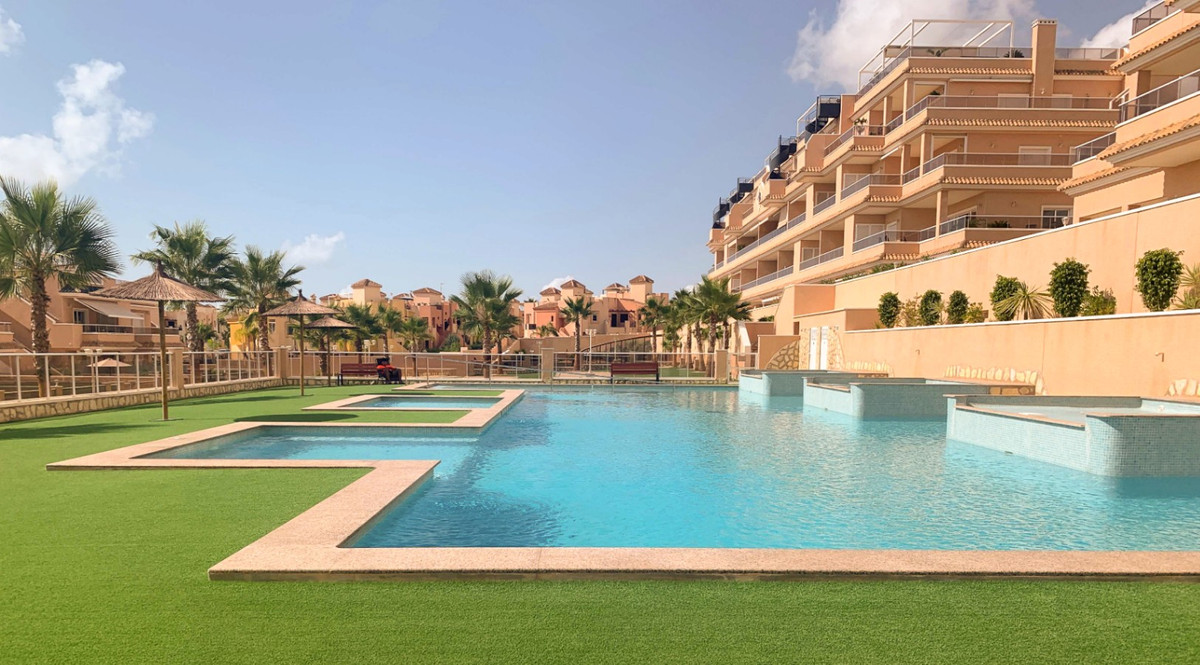 Penthouse te koop in Punta Prima | 2 slaapkamers H5497030