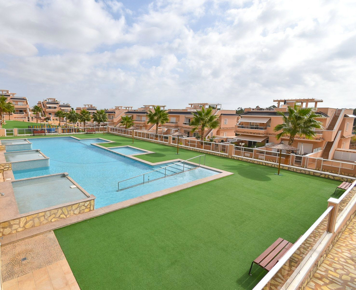 Penthouse te koop in Punta Prima | 2 slaapkamers H5497030