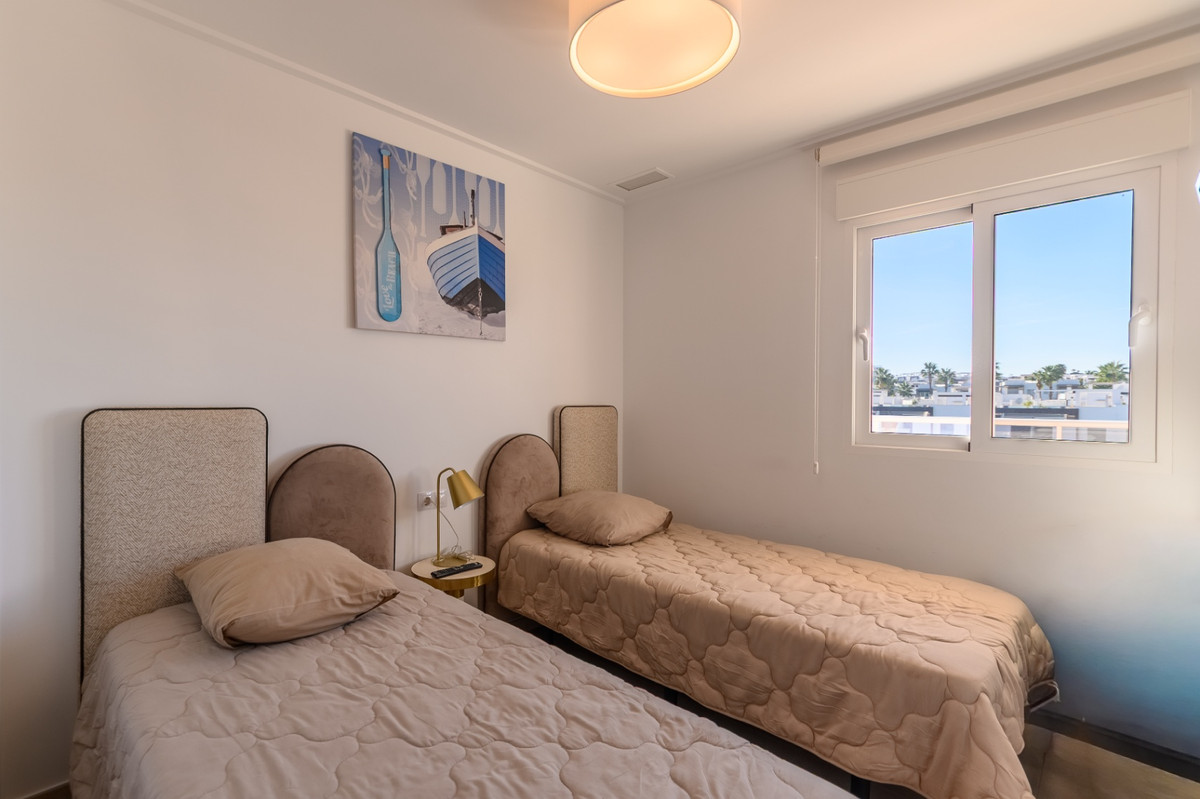 Penthouse te koop in Punta Prima | 2 slaapkamers H5497030