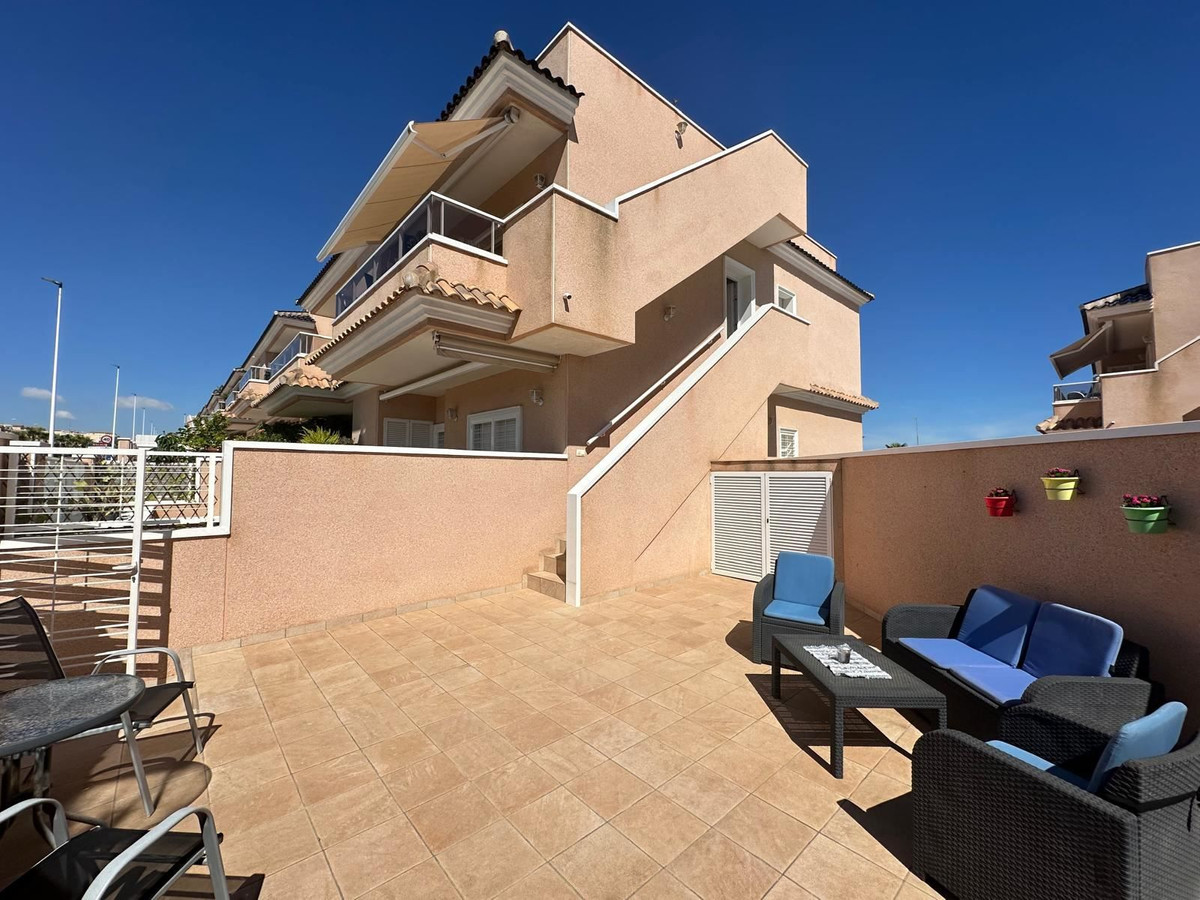 Appartement te koop in Punta Prima | 2 slaapkamers H5497039