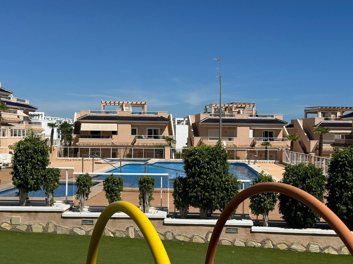 Appartement te koop in Punta Prima | 2 slaapkamers H5497039