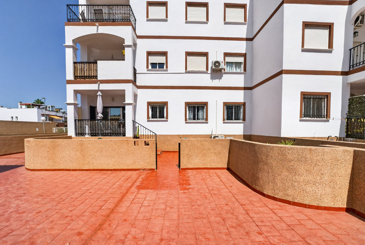 Appartement te koop in Punta Prima | 2 slaapkamers H5514835