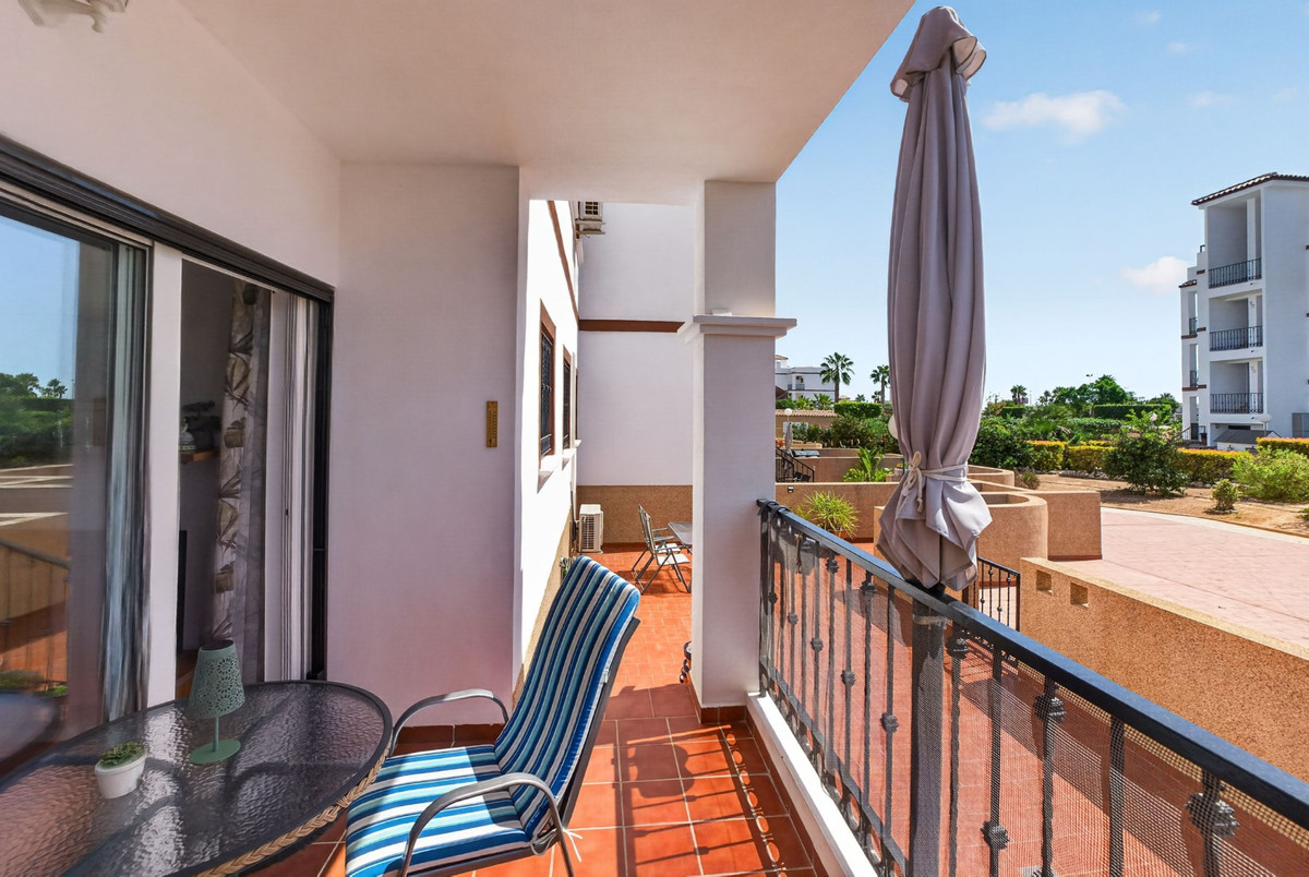 Appartement te koop in Punta Prima | 2 slaapkamers H5514835
