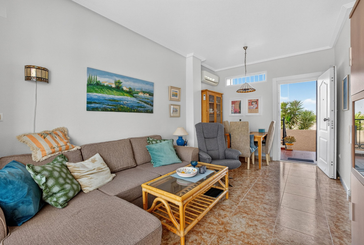 Appartement te koop in Punta Prima | 2 slaapkamers H5514835