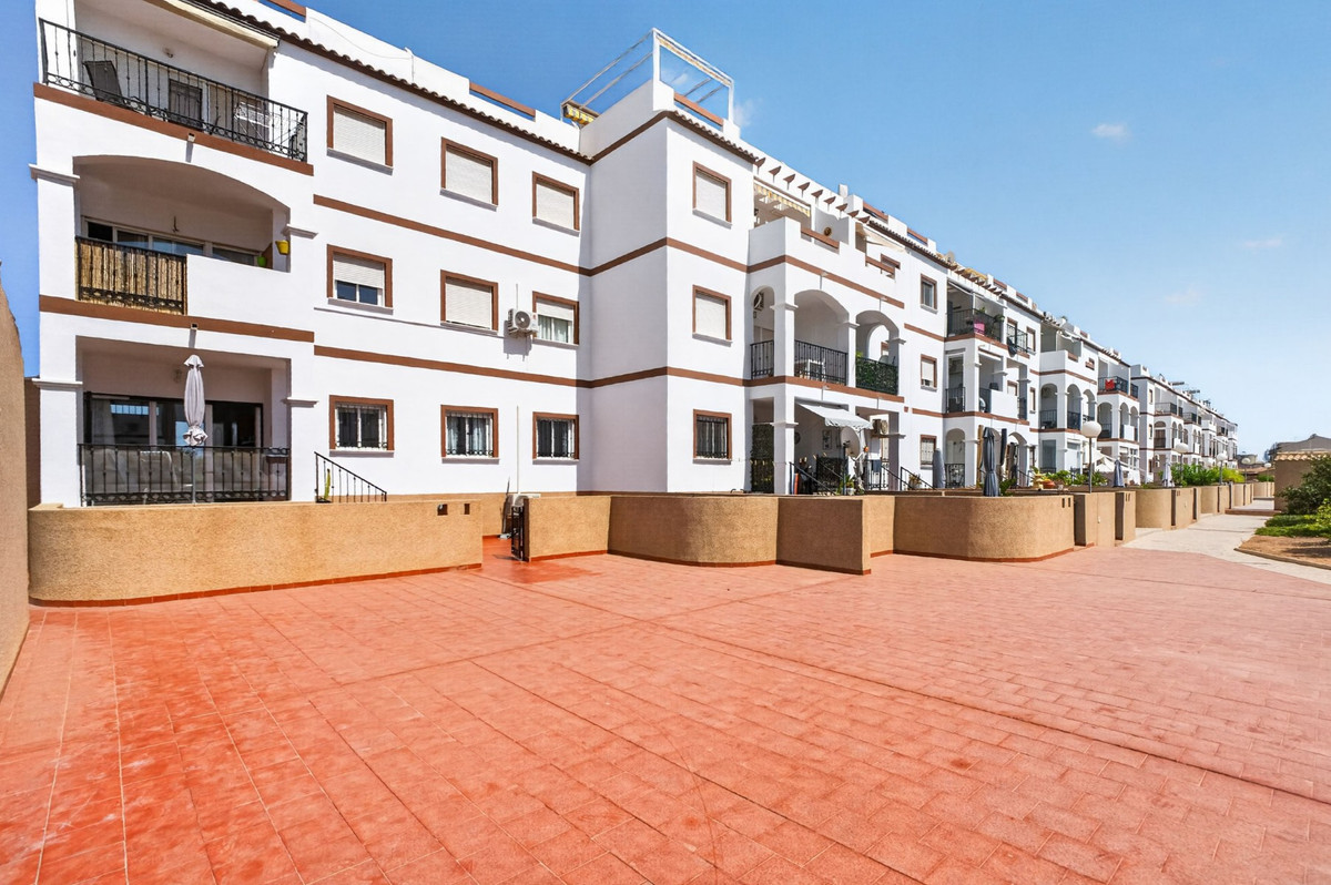 Appartement te koop in Punta Prima | 2 slaapkamers H5514835