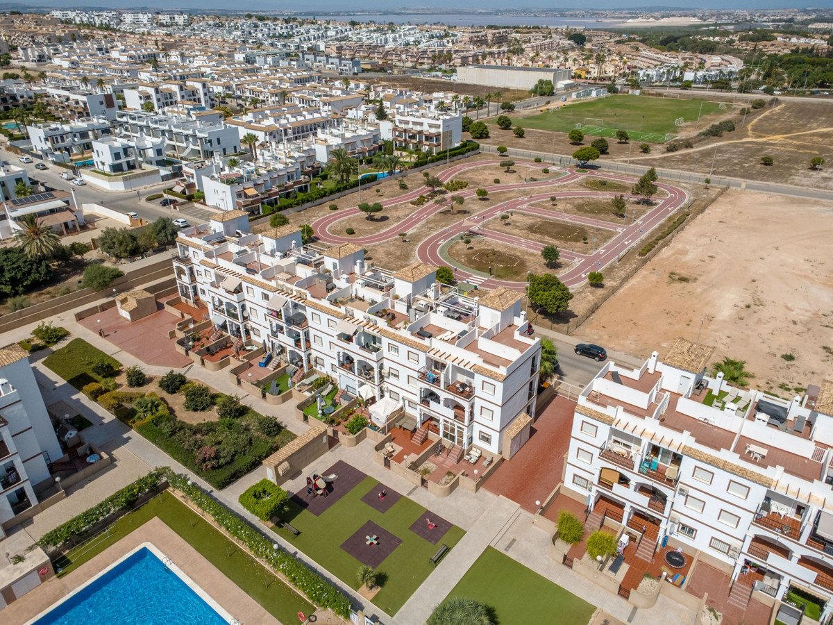 Appartement te koop in Punta Prima | 2 slaapkamers H5514835
