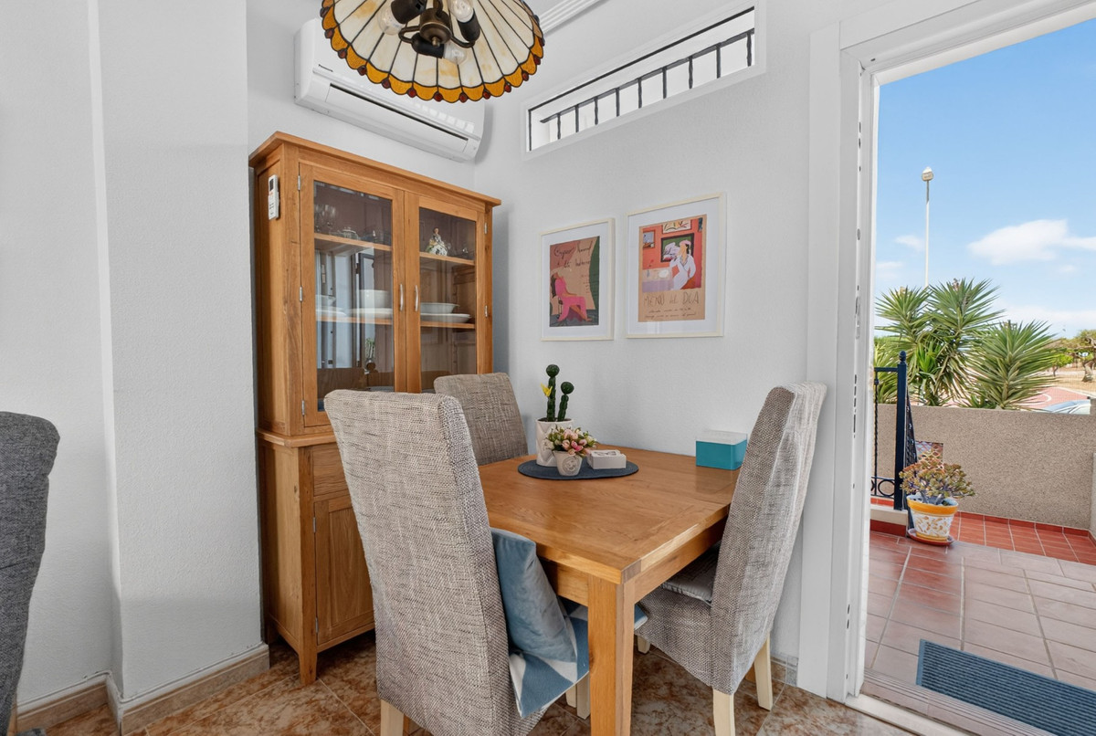 Appartement te koop in Punta Prima | 2 slaapkamers H5514835