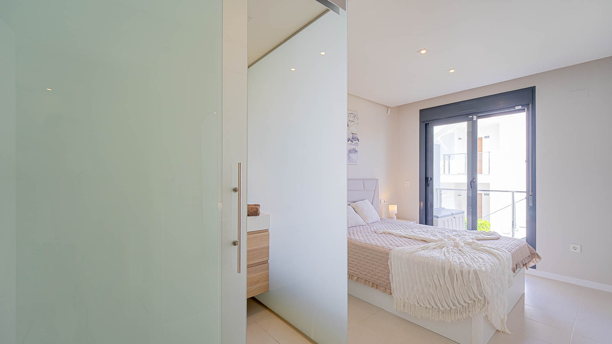 Appartement te koop in Punta Prima | 2 slaapkamers H5514838