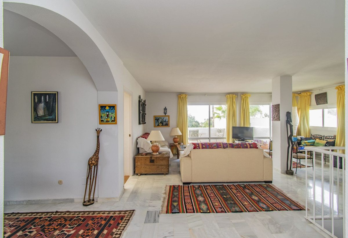 Tussenverdieping Appartement in Reserva de Marbella-16