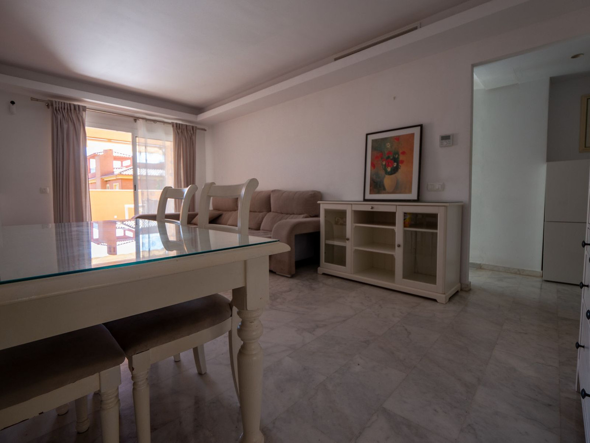 Tussenverdieping Appartement in Reserva de Marbella-18