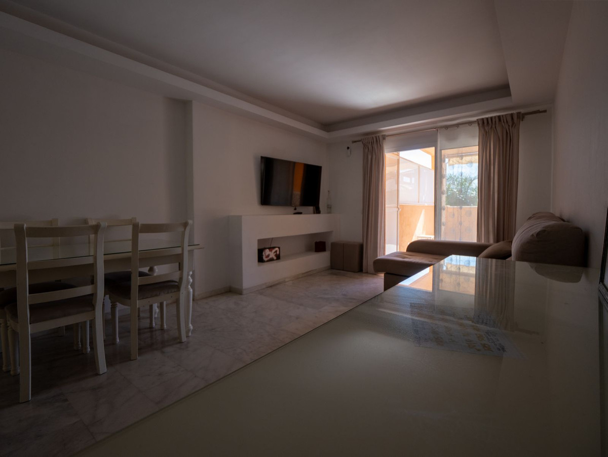 Tussenverdieping Appartement in Reserva de Marbella-26