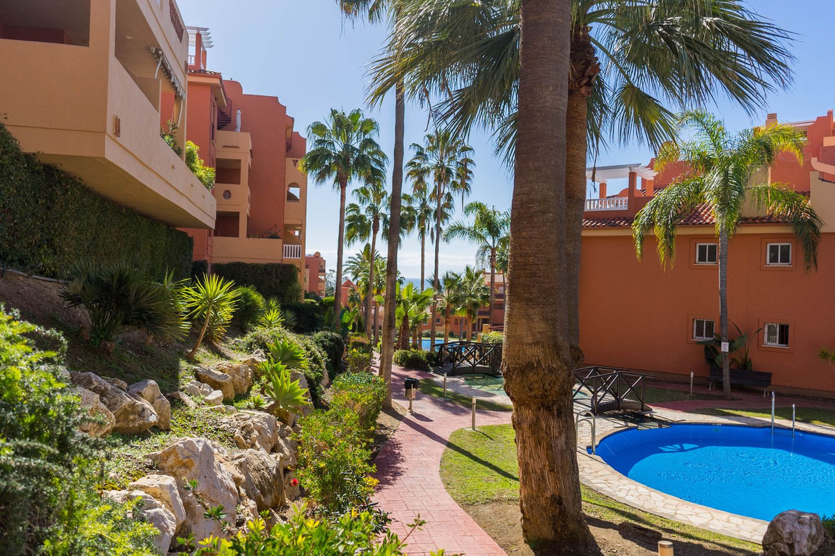 Penthouse in Reserva de Marbella-10