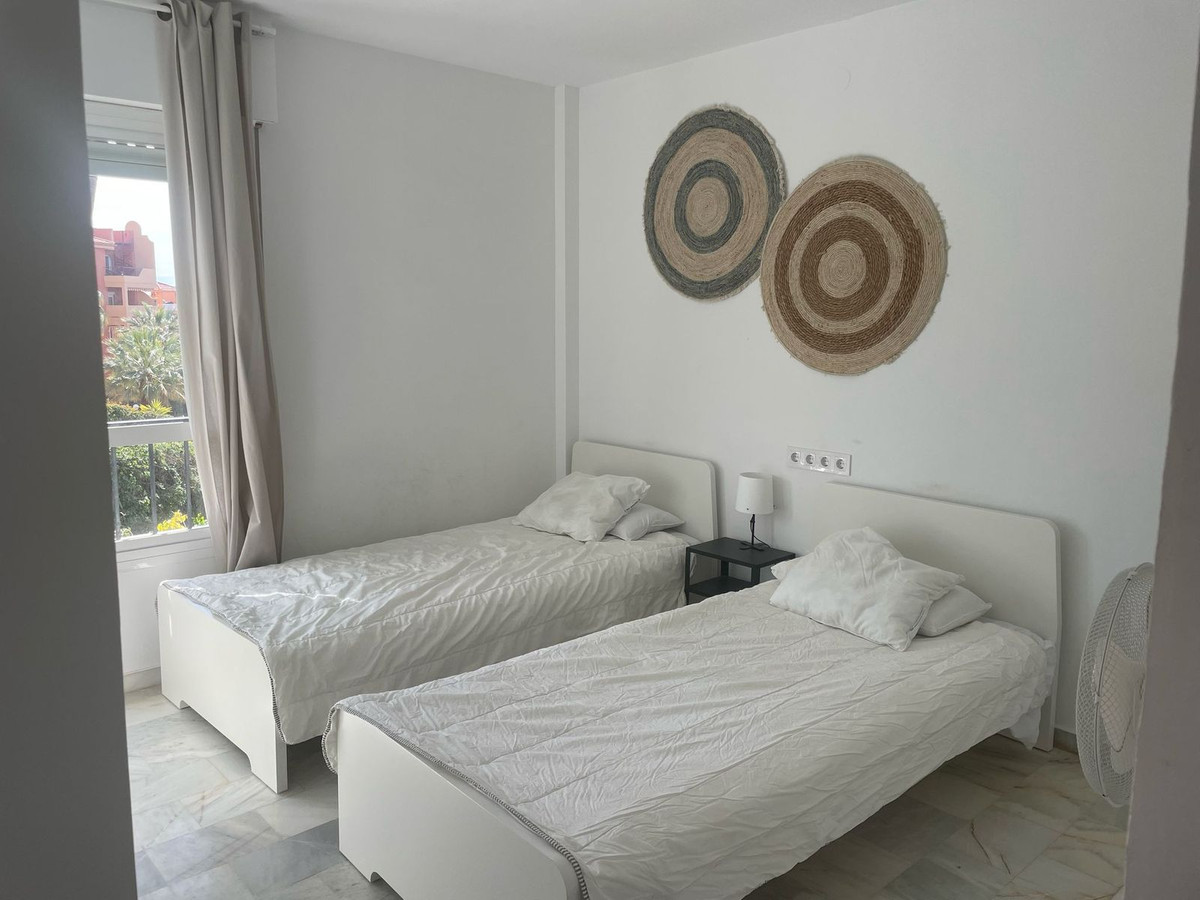 Tussenverdieping Appartement in Reserva de Marbella-18