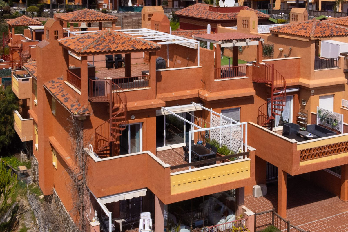 Penthouse in Reserva de Marbella-10