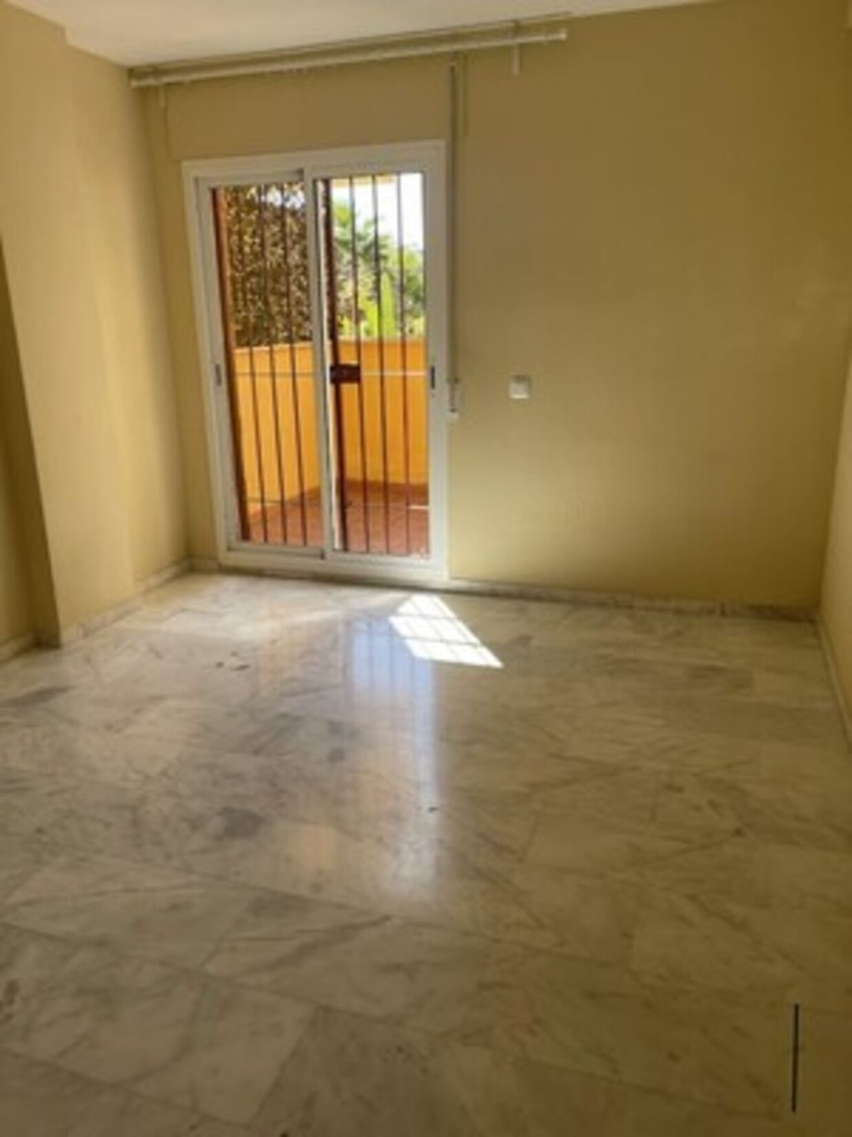 Tussenverdieping Appartement in Reserva de Marbella-3