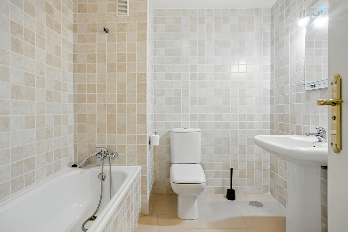 Appartement te koop in Reserva de Marbella | 2 slaapkamers H5055118