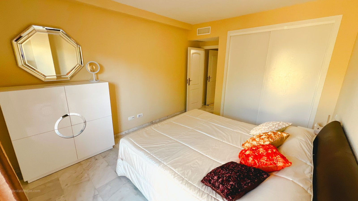 Appartement te koop in Reserva de Marbella | 2 slaapkamers H5061484