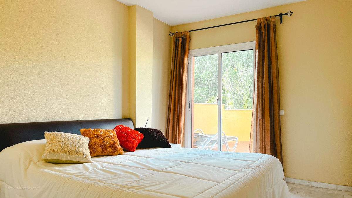Appartement te koop in Reserva de Marbella | 2 slaapkamers H5061484