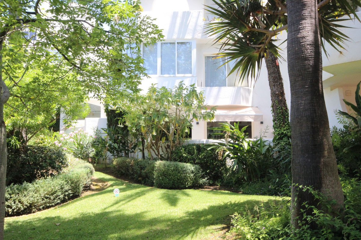 Appartement te koop in Reserva de Marbella | 2 slaapkamers H5105722