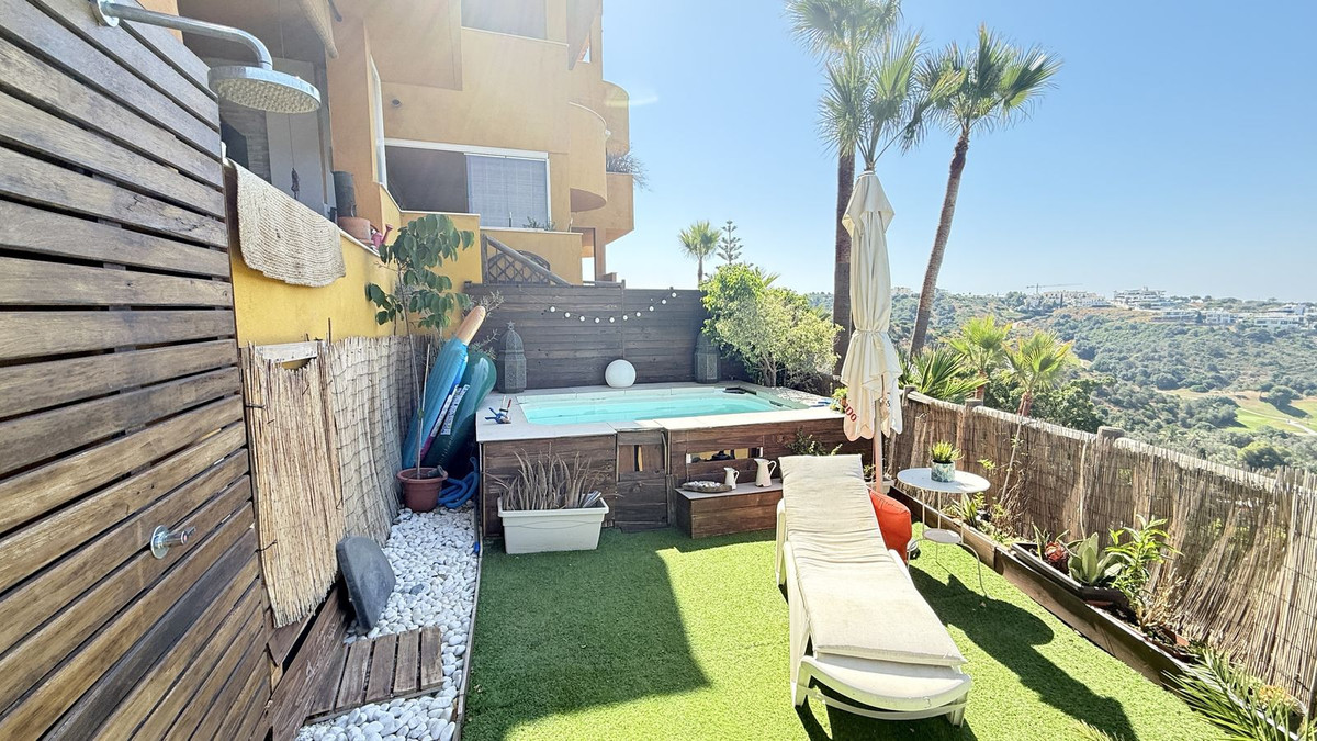 Appartement te koop in Reserva de Marbella | 2 slaapkamers H5109625