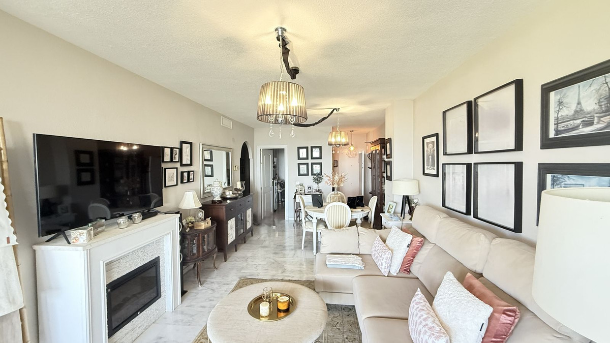 Appartement te koop in Reserva de Marbella | 2 slaapkamers H5109625