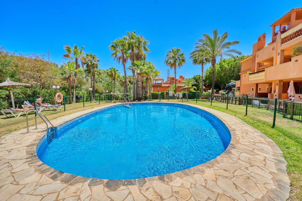 Appartement te koop in Reserva de Marbella | 2 slaapkamers H5161009