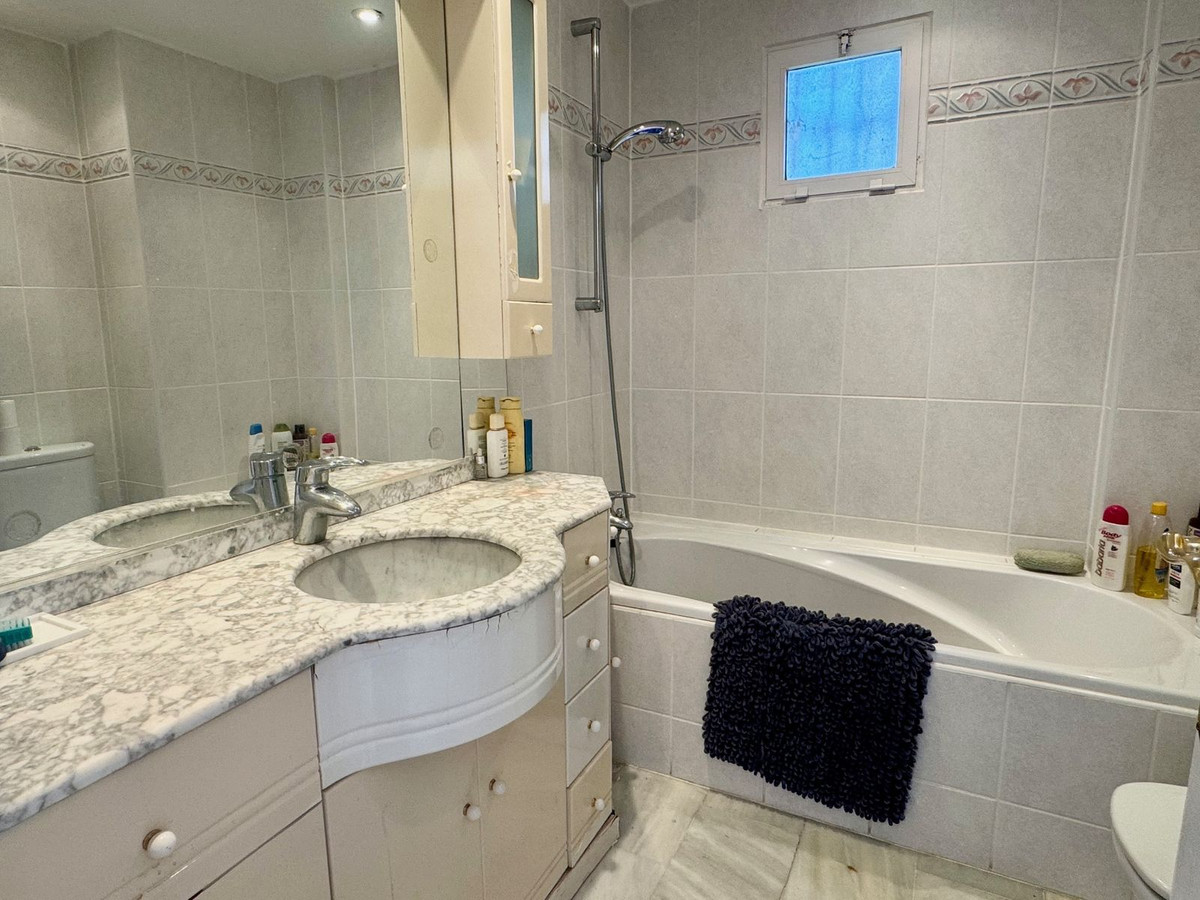 Appartement te koop in Reserva de Marbella | 2 slaapkamers H5230219