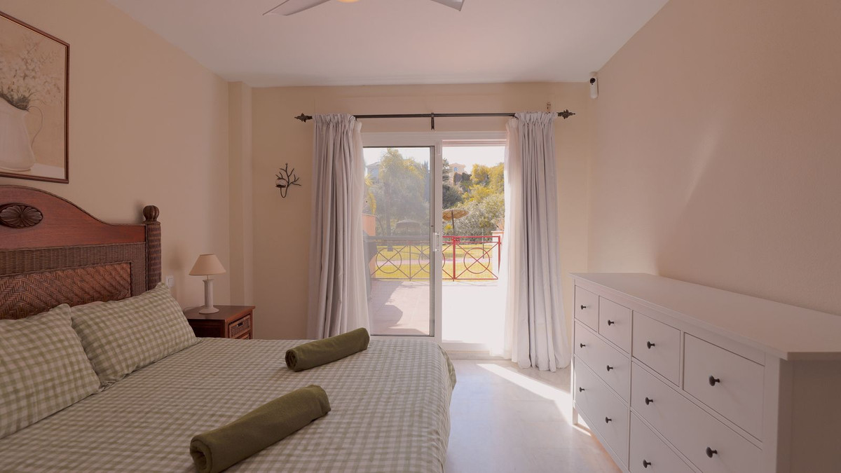 Appartement te koop in Reserva de Marbella | 2 slaapkamers H5343226