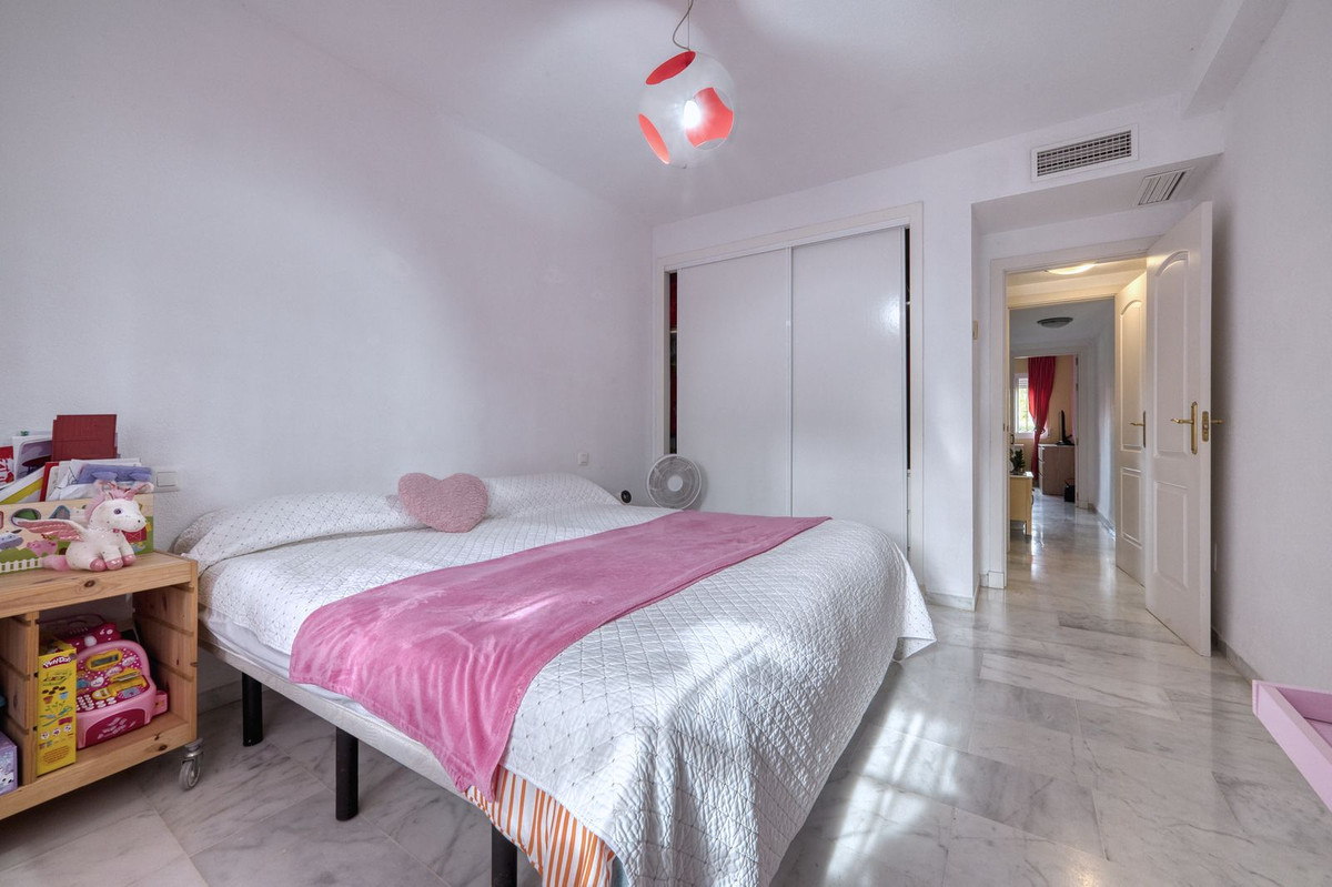 Appartement te koop in Reserva de Marbella | 2 slaapkamers H5360704