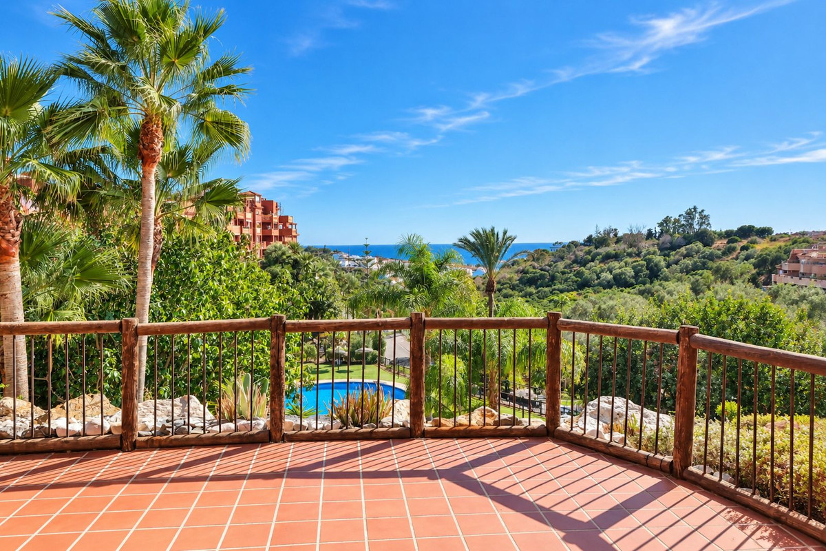 Appartement te koop in Reserva de Marbella | 2 slaapkamers H5514667