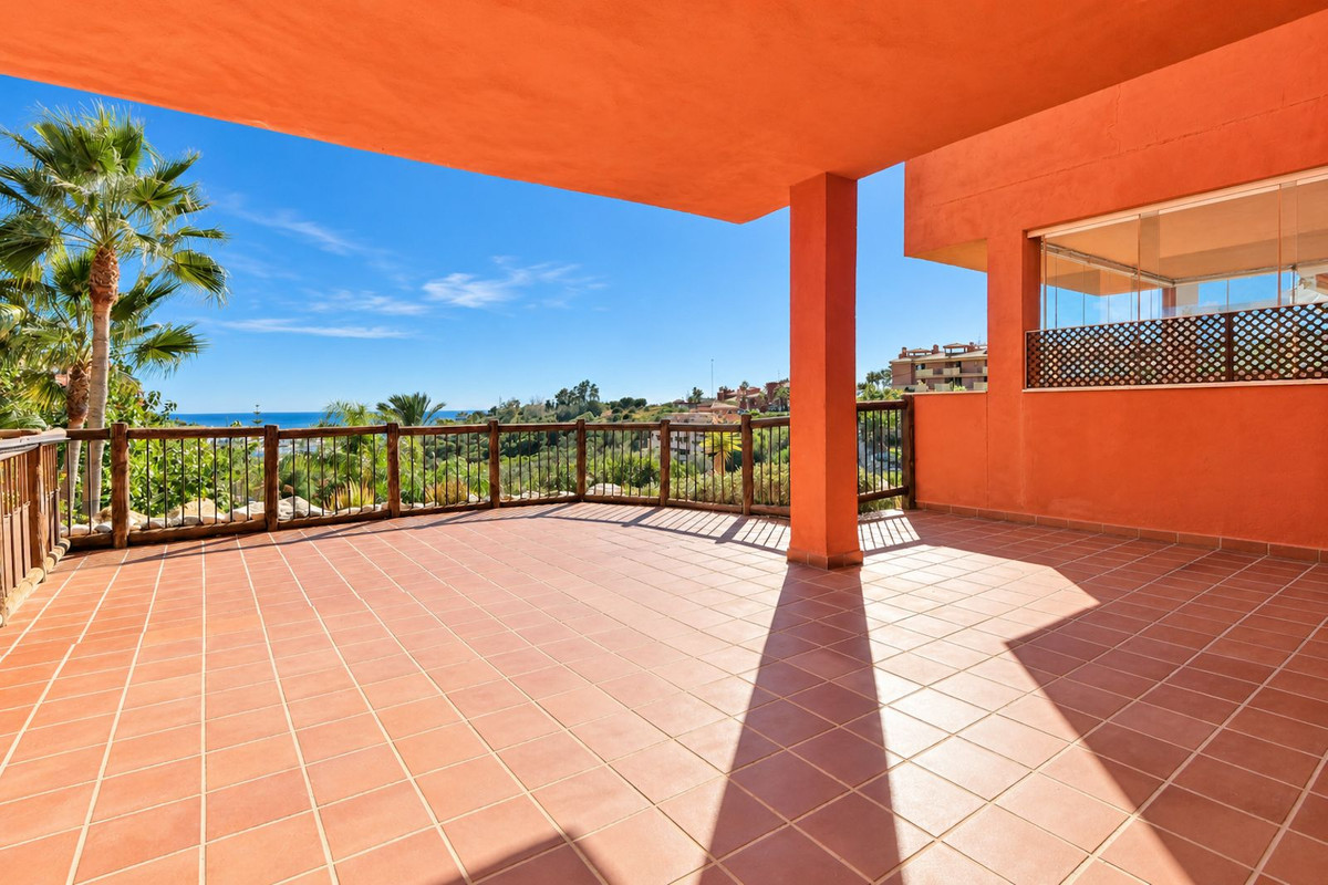 Appartement te koop in Reserva de Marbella | 2 slaapkamers H5514667