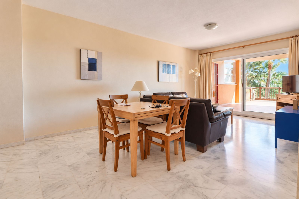Appartement te koop in Reserva de Marbella | 2 slaapkamers H5514667