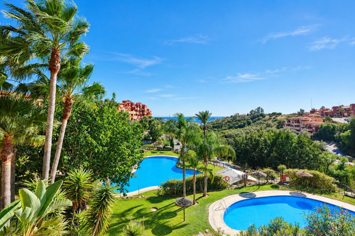 Appartement te koop in Reserva de Marbella | 2 slaapkamers H5514667
