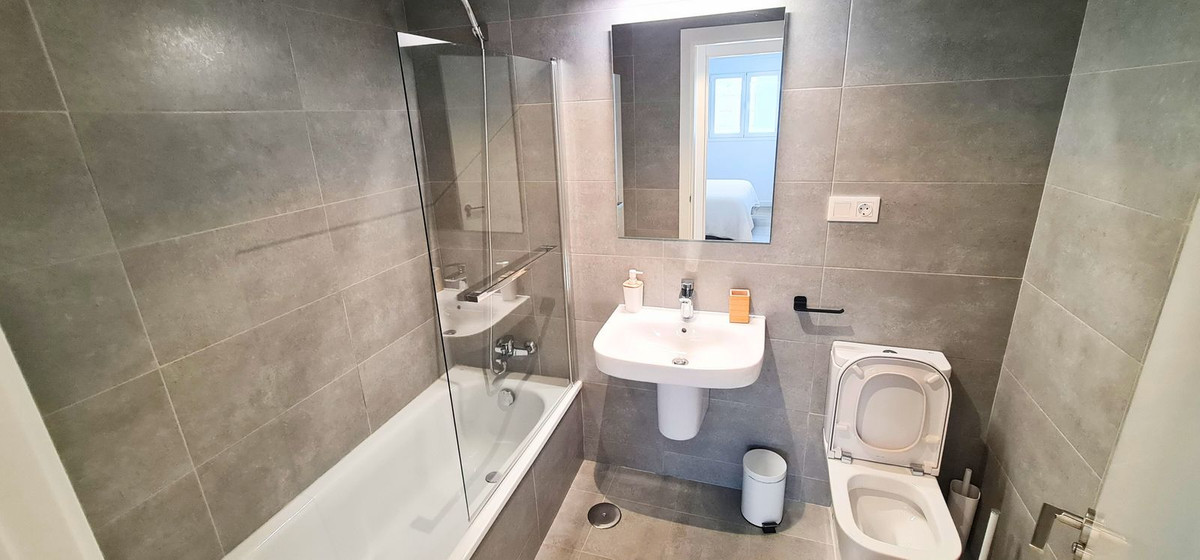 Appartement te koop in Rincón de la Victoria | 3 slaapkamers H5032198
