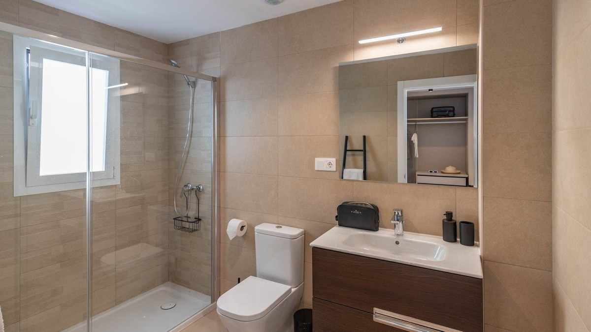 Appartement te koop in Rincón de la Victoria | 3 slaapkamers H5032198