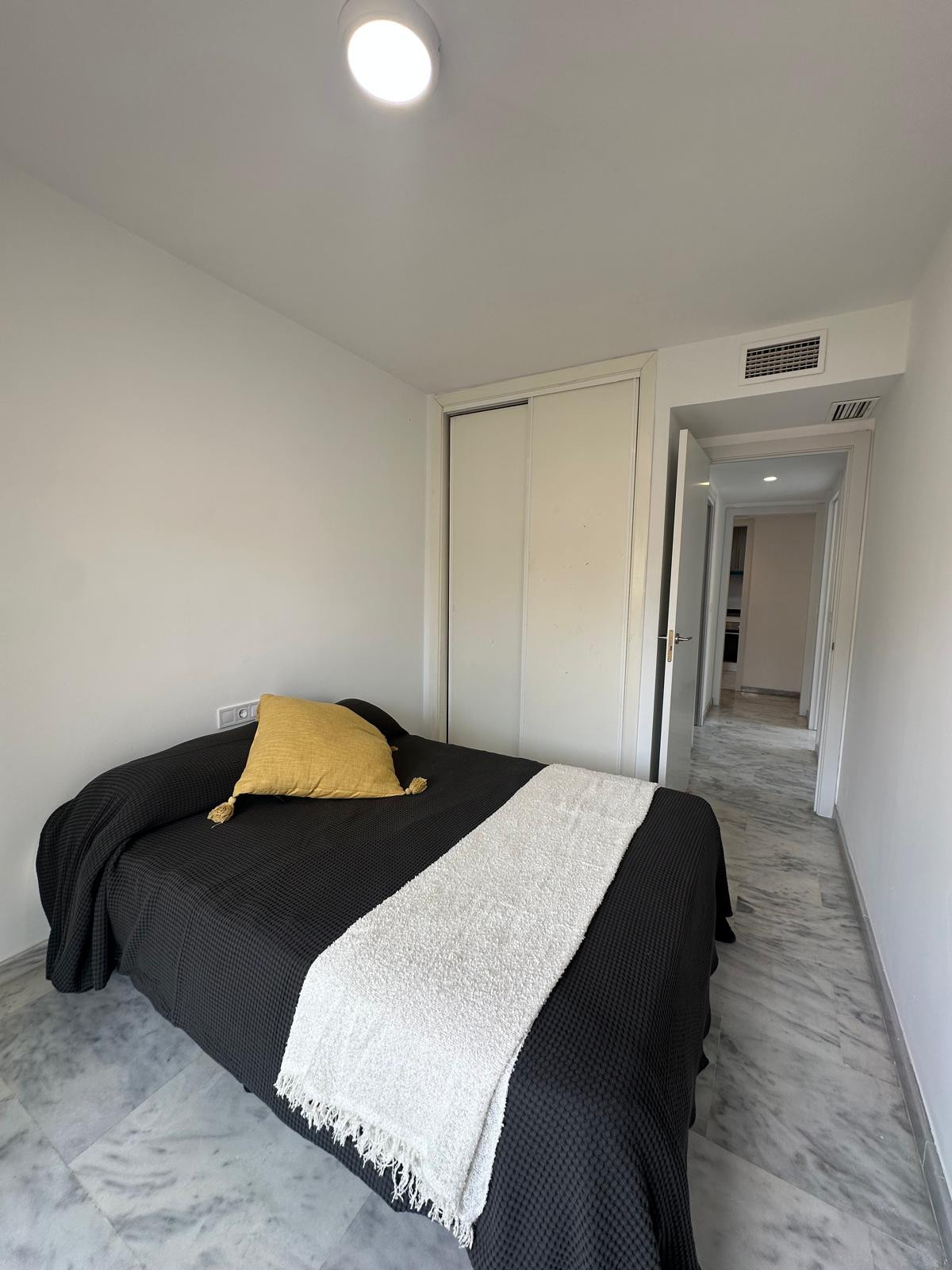 Appartement te koop in Rincón de la Victoria | 3 slaapkamers H5067298