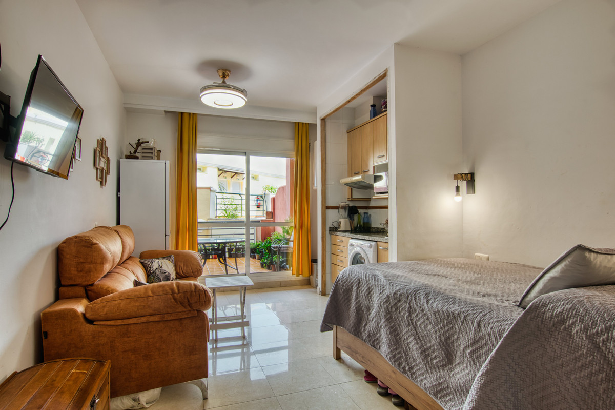 Appartement te koop in Rincón de la Victoria | 0 slaapkamers H5112043
