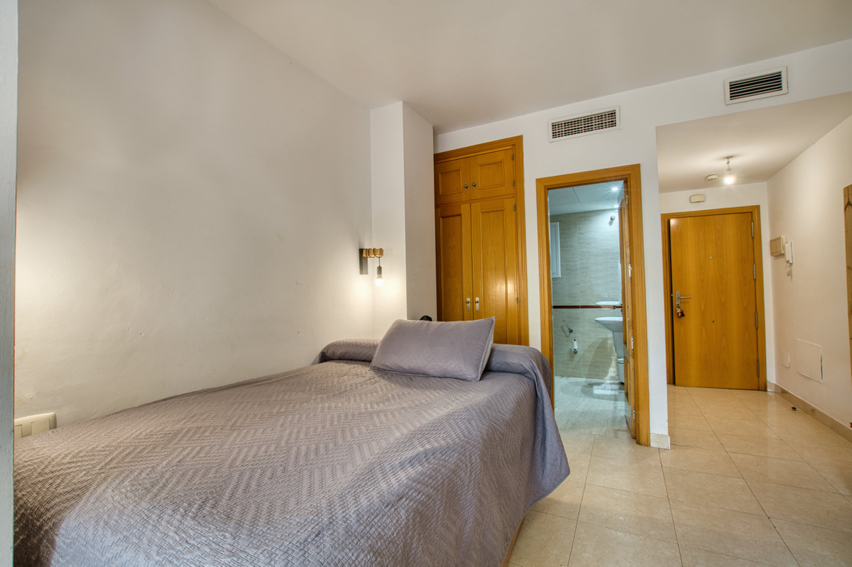 Appartement te koop in Rincón de la Victoria | 0 slaapkamers H5112043