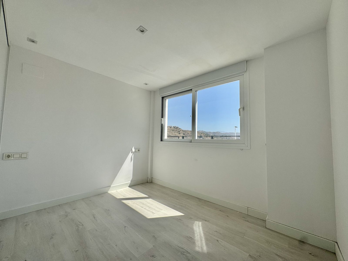 Appartement te koop in Rincón de la Victoria | 3 slaapkamers H5256835