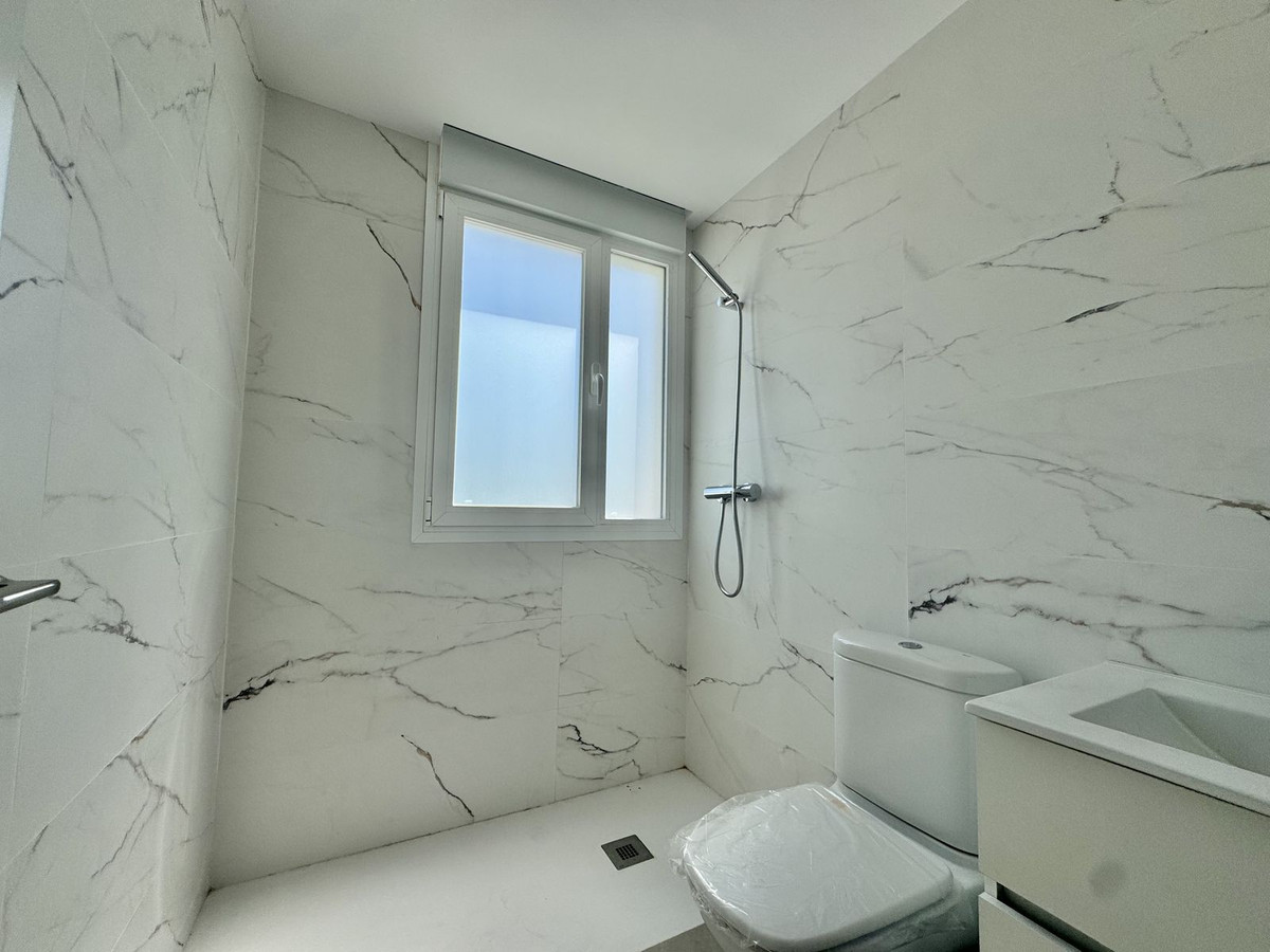 Appartement te koop in Rincón de la Victoria | 3 slaapkamers H5256835