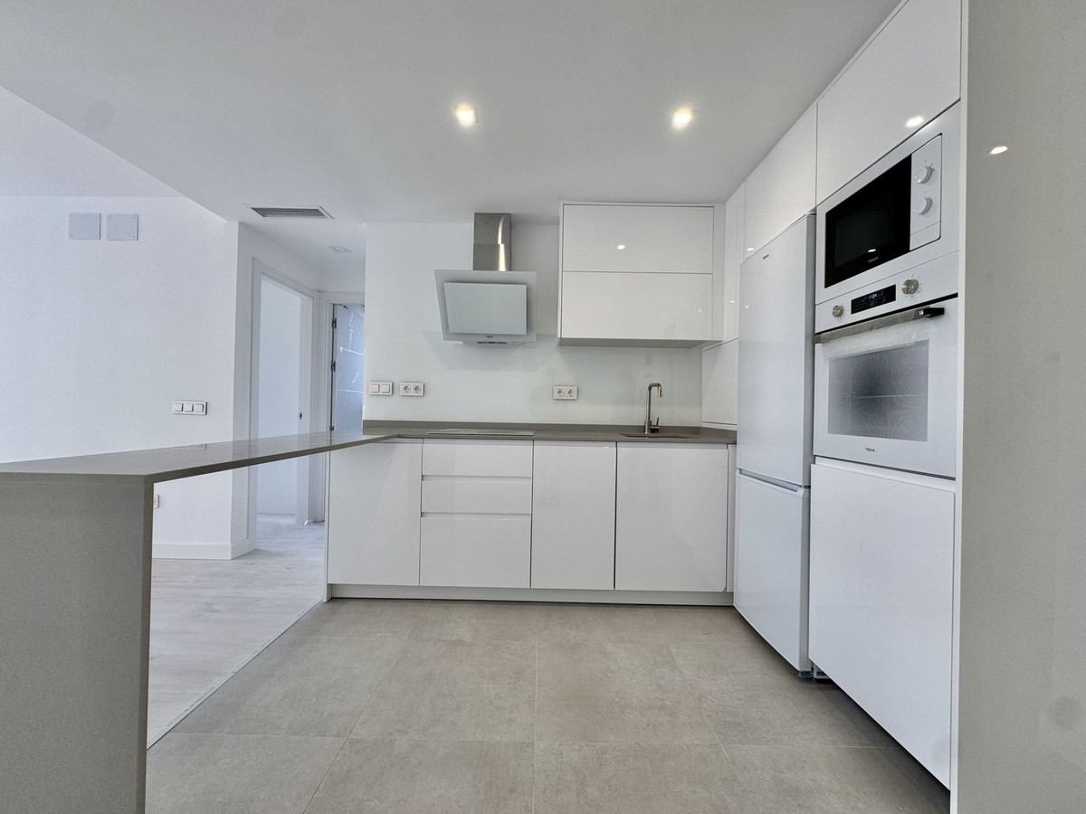 Appartement te koop in Rincón de la Victoria | 2 slaapkamers H5256919