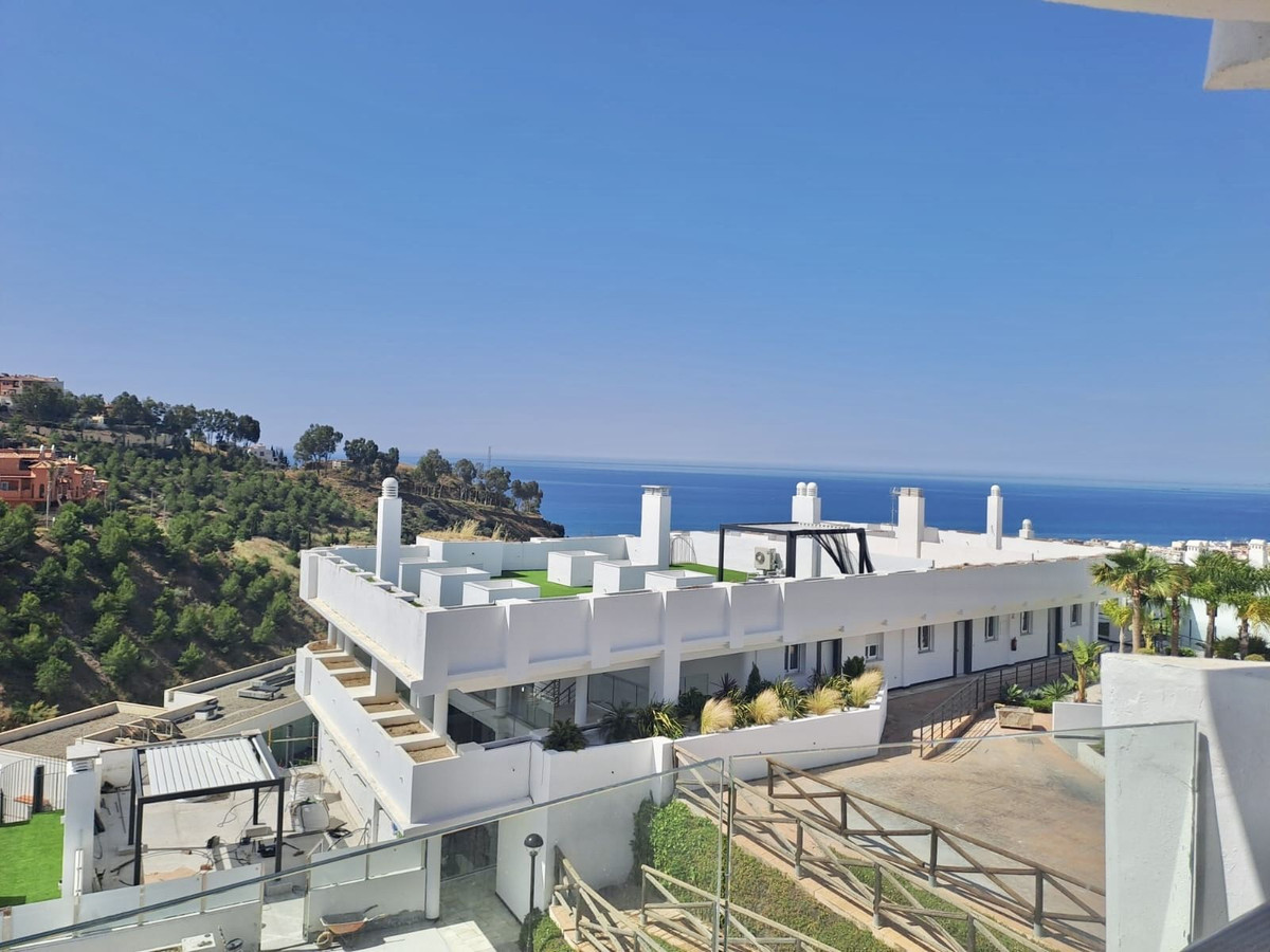 Appartement te koop in Rincón de la Victoria | 2 slaapkamers H5256919