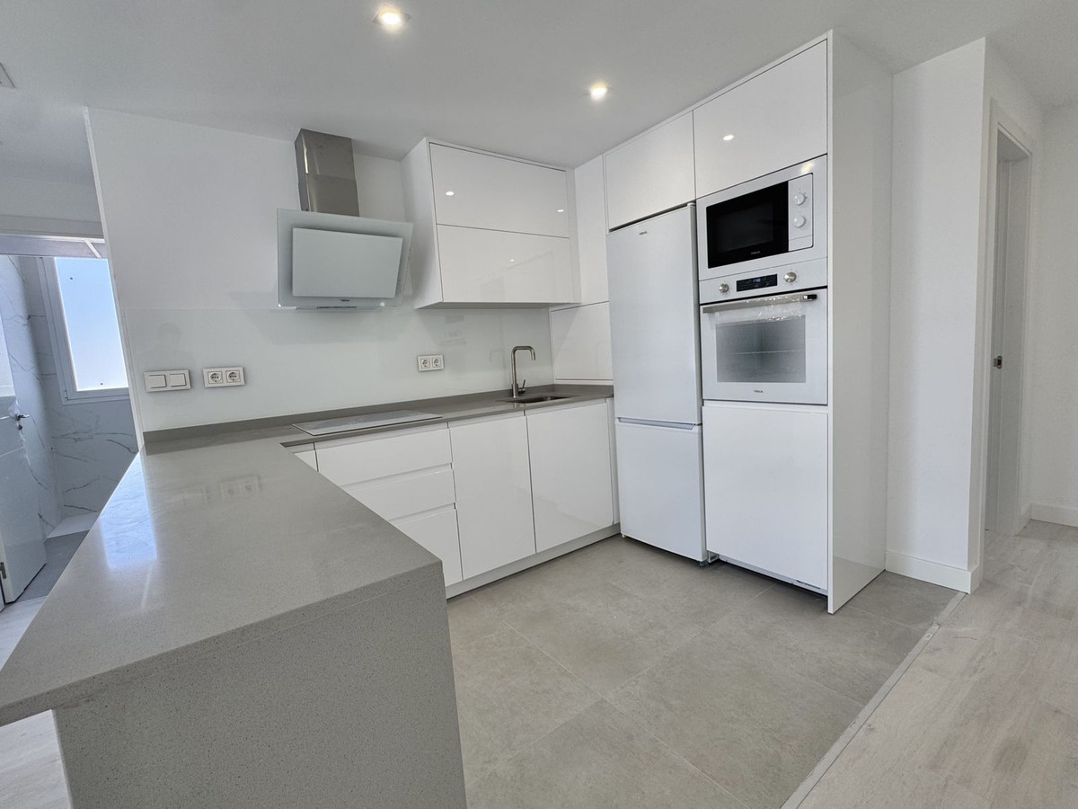 Appartement te koop in Rincón de la Victoria | 2 slaapkamers H5256919