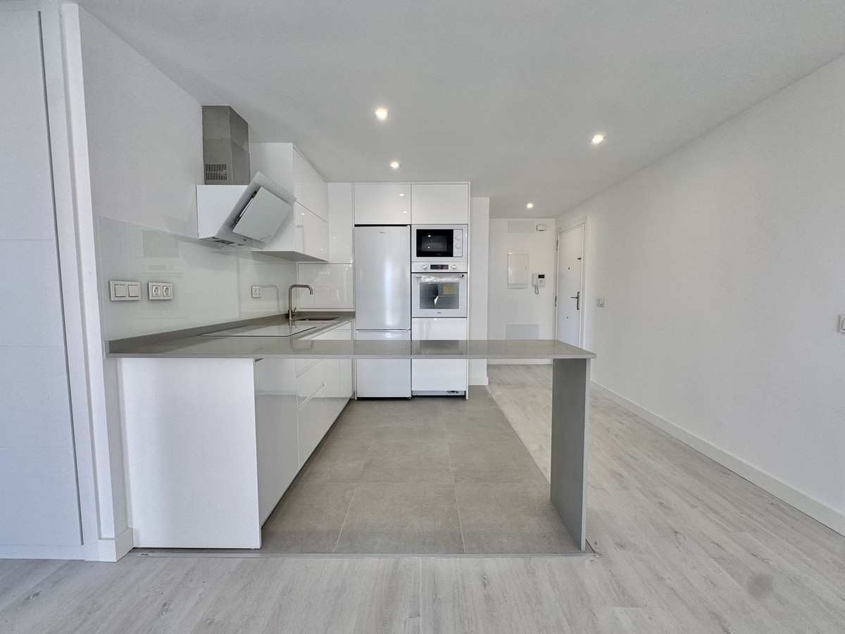 Appartement te koop in Rincón de la Victoria | 2 slaapkamers H5256919