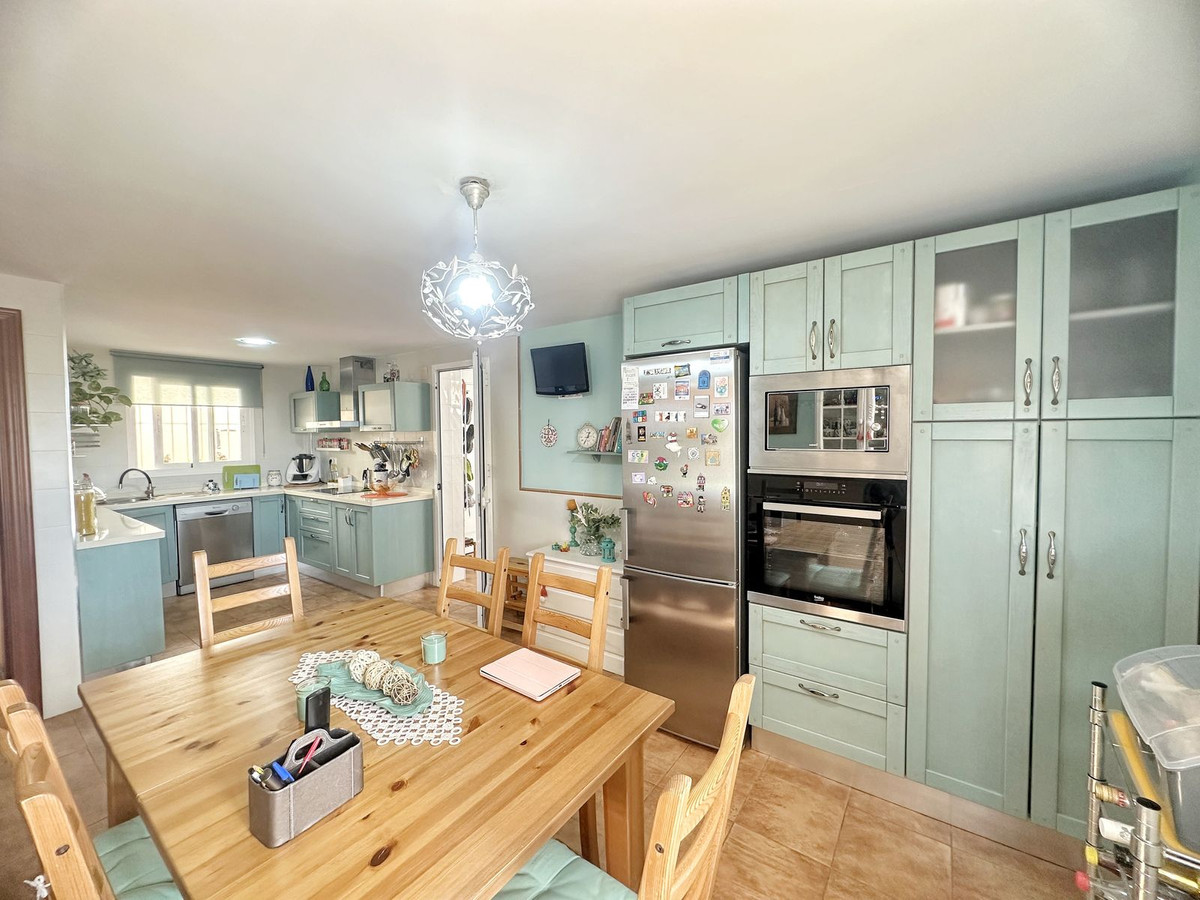 Huis te koop in Rincón de la Victoria | 4 slaapkamers H5298661