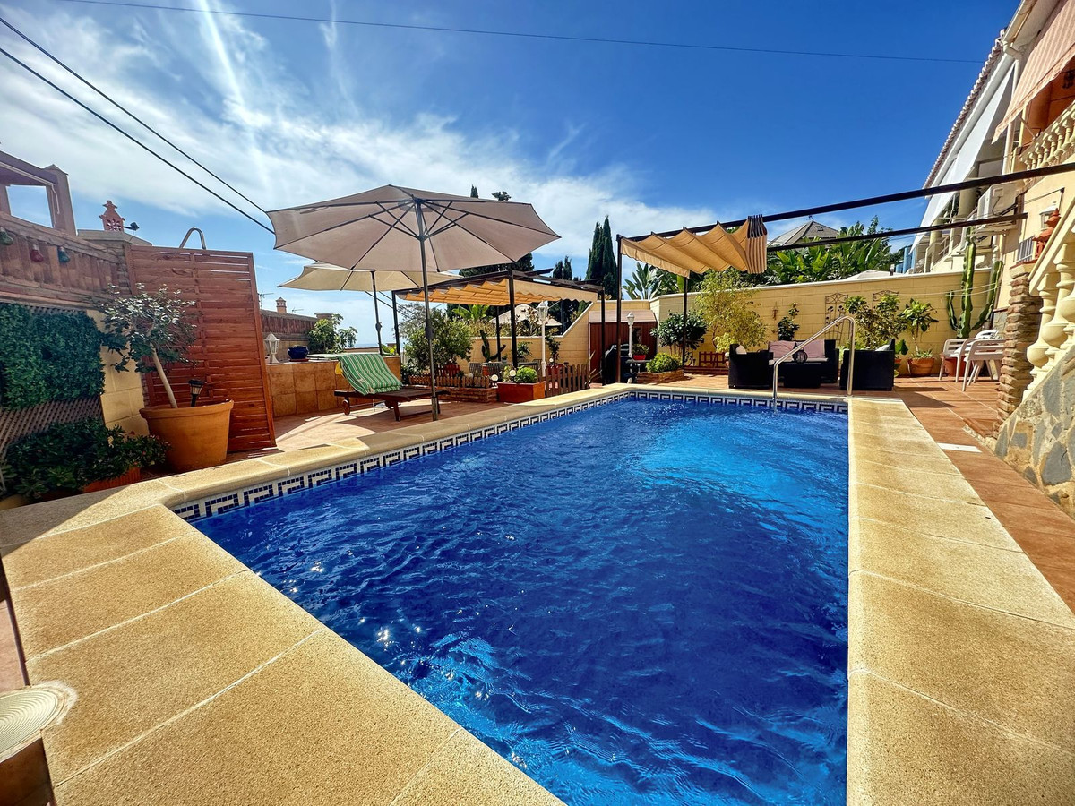 Huis te koop in Rincón de la Victoria | 4 slaapkamers H5298661